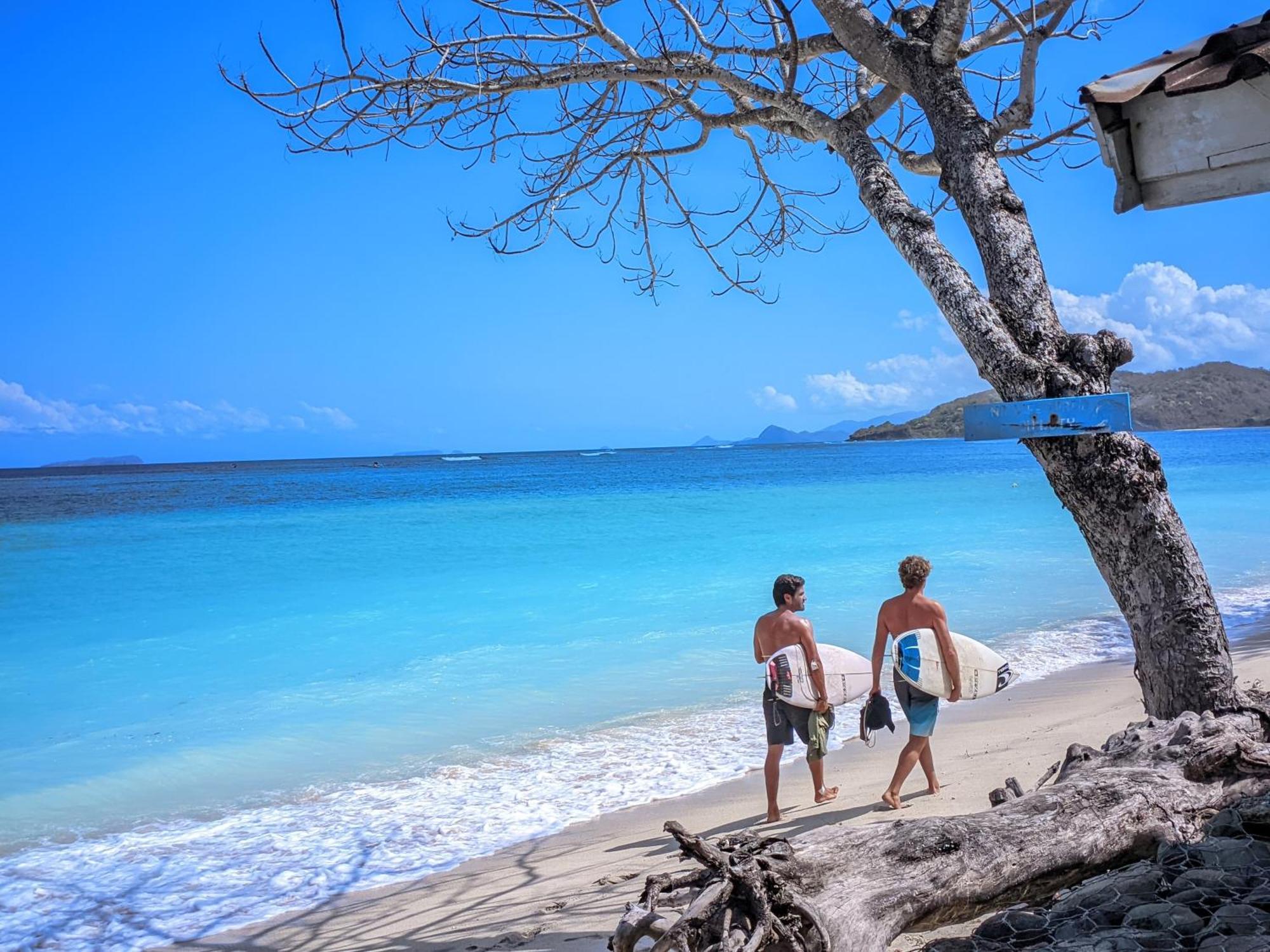 Myamo Beach Lodge Jereweh Экстерьер фото