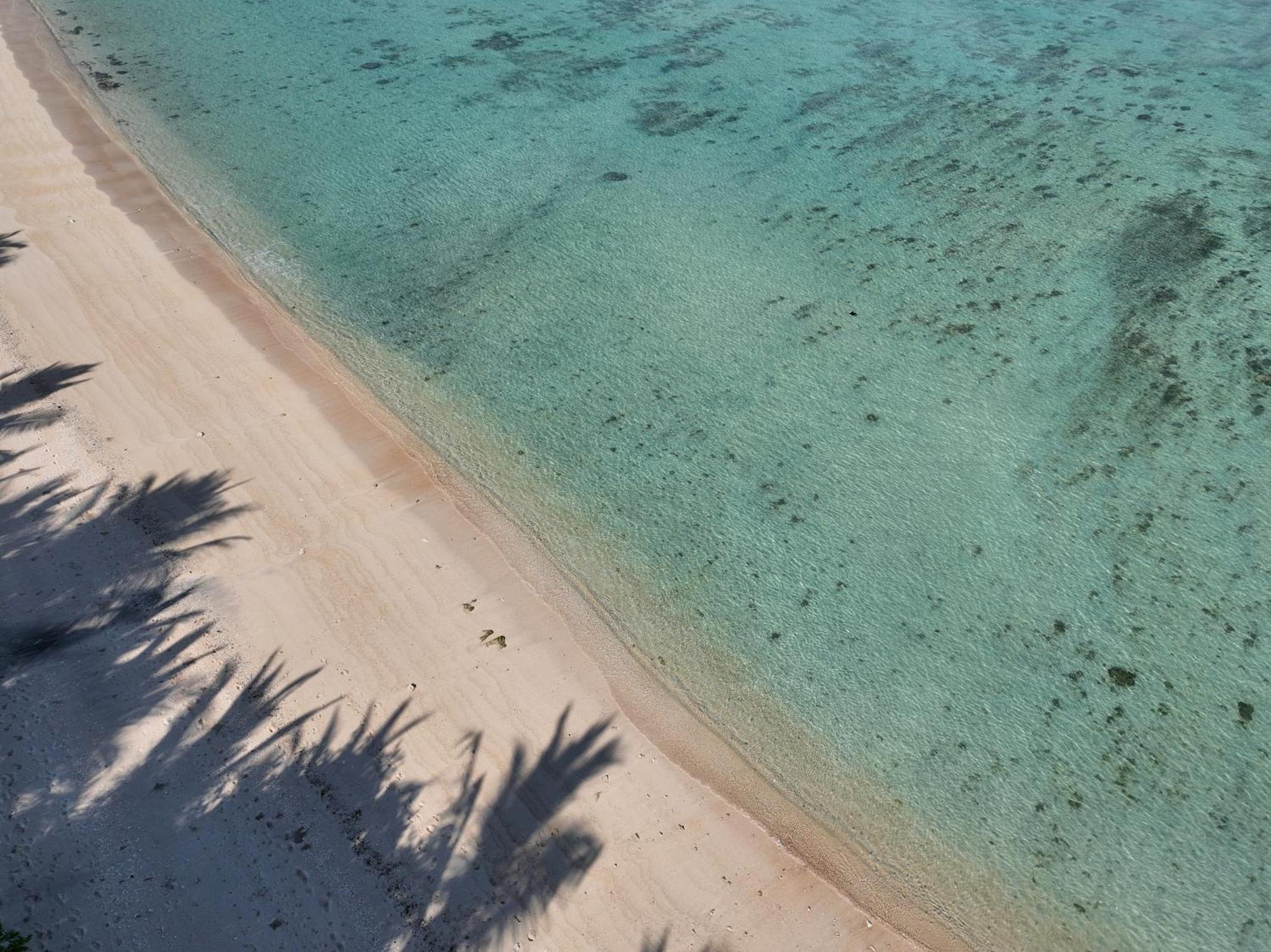 Myamo Beach Lodge Jereweh Экстерьер фото