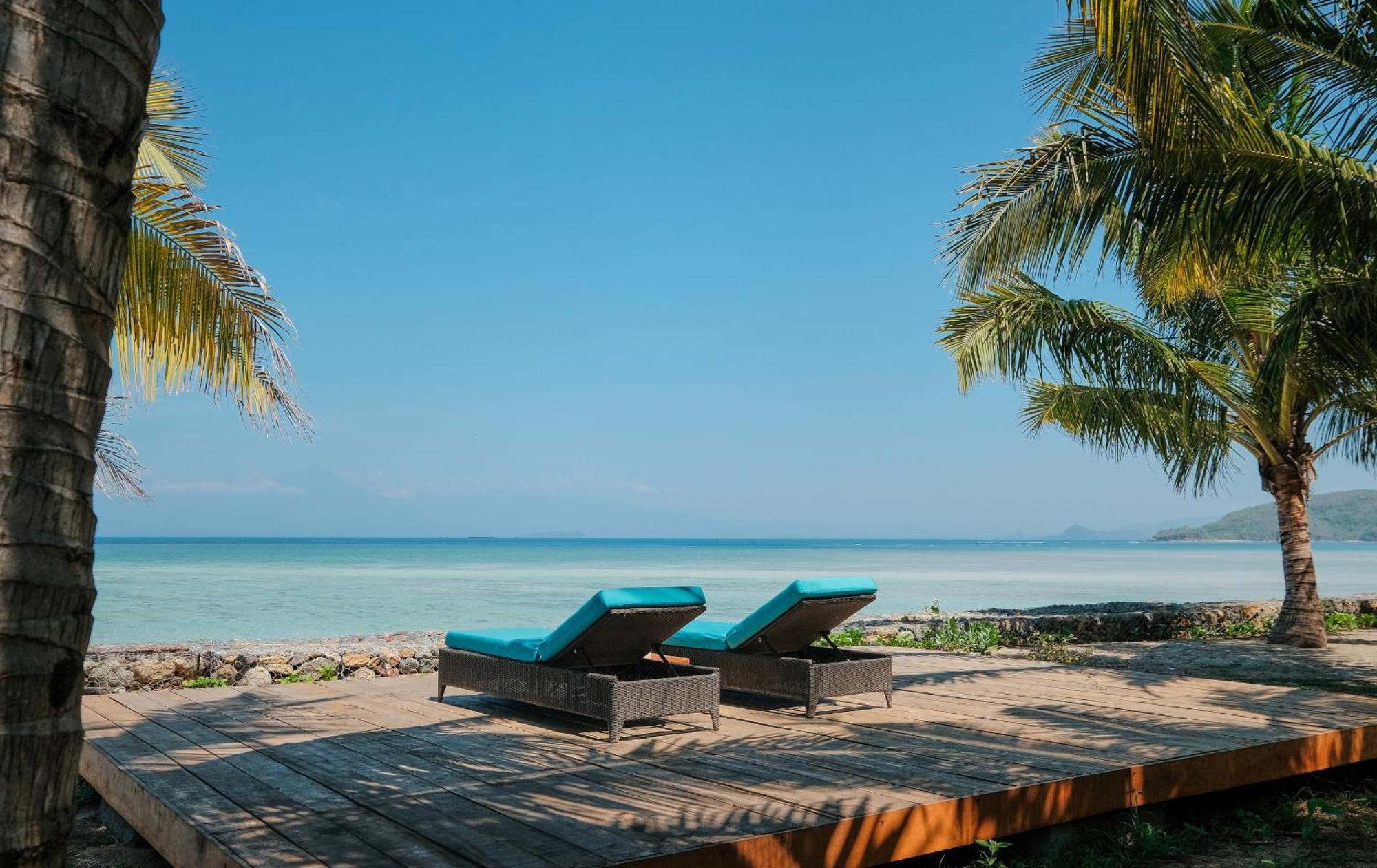 Myamo Beach Lodge Jereweh Экстерьер фото