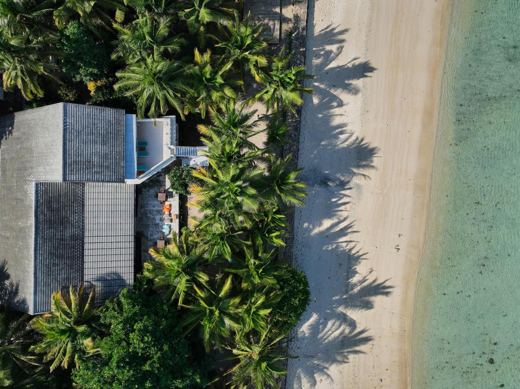 Myamo Beach Lodge Jereweh Экстерьер фото