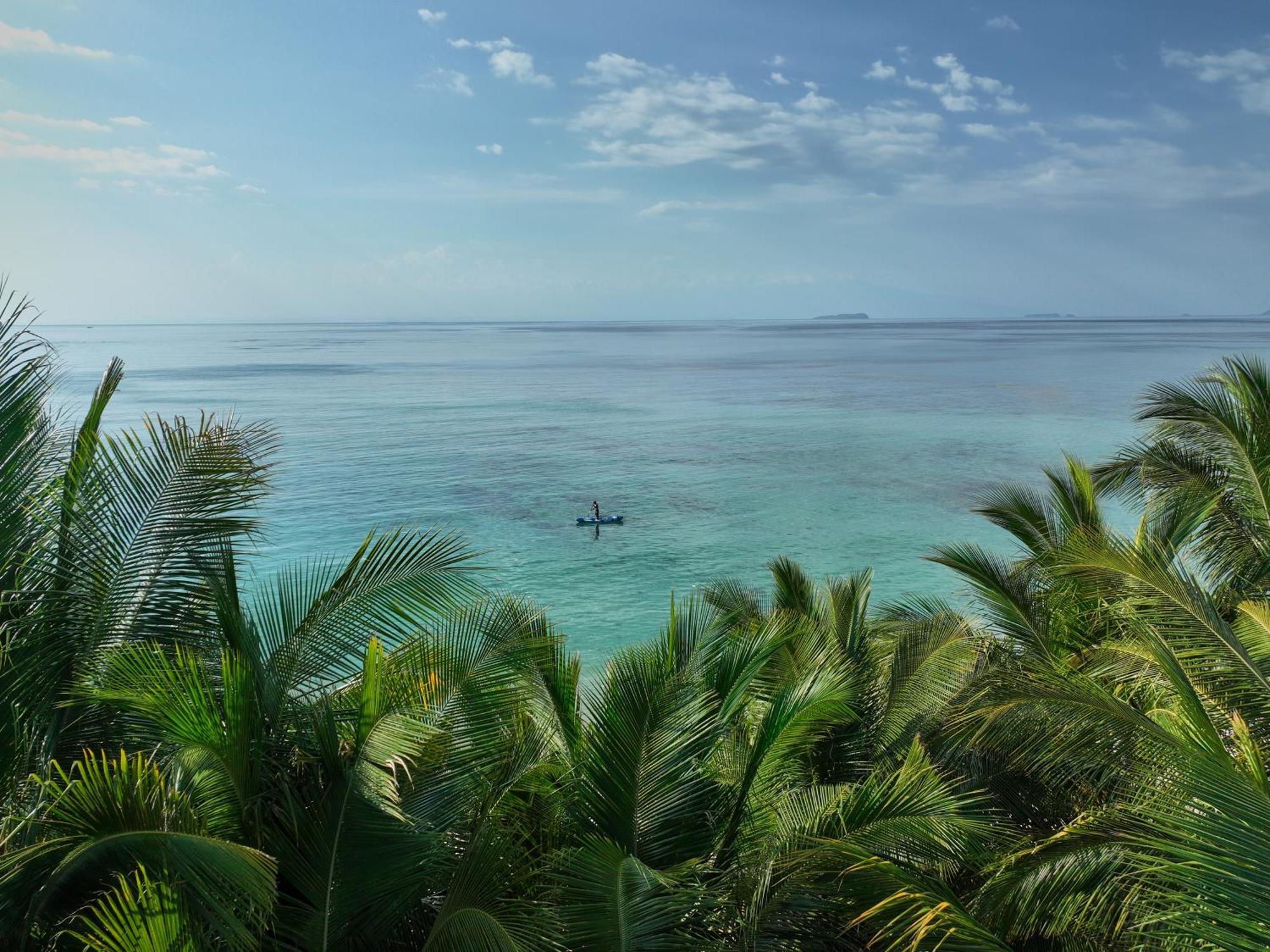 Myamo Beach Lodge Jereweh Экстерьер фото