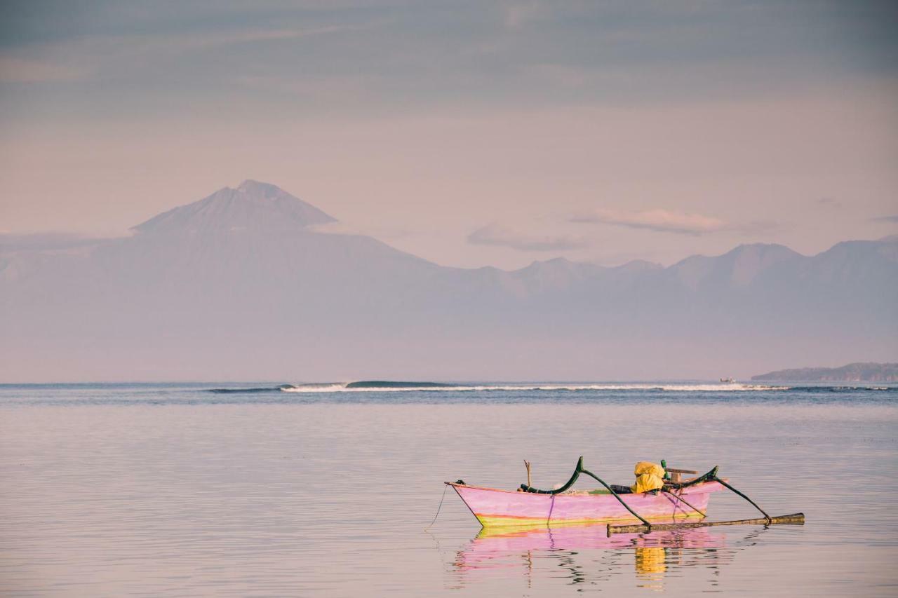 Myamo Beach Lodge Jereweh Экстерьер фото