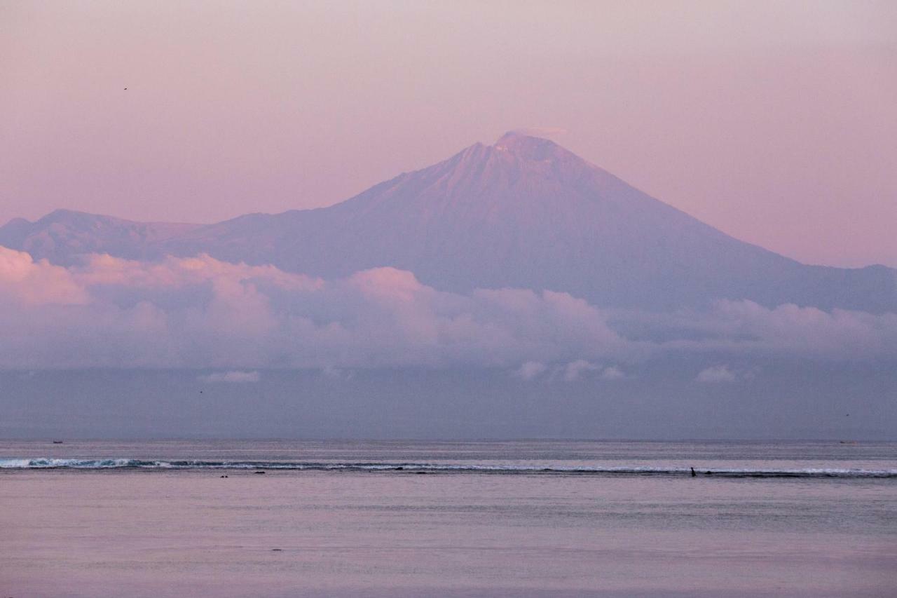 Myamo Beach Lodge Jereweh Экстерьер фото
